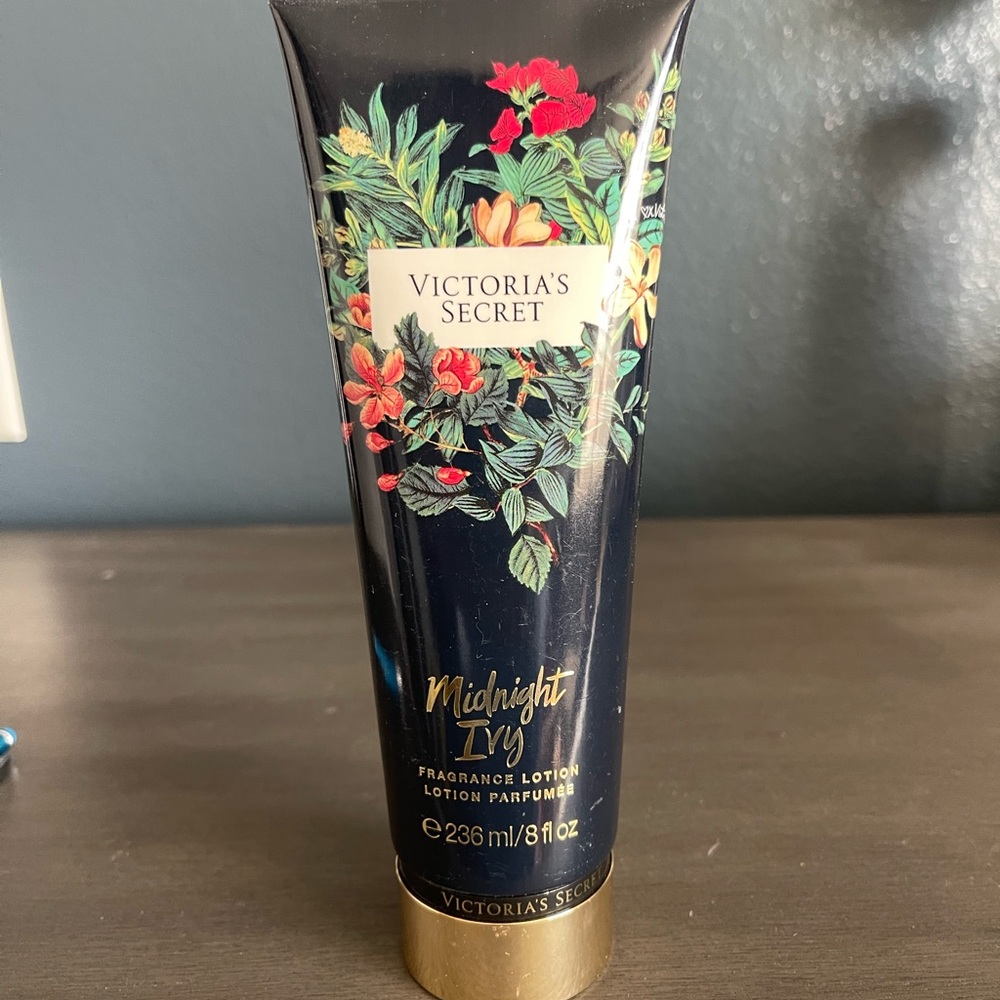 Victoria's Secret Midnight Ivy